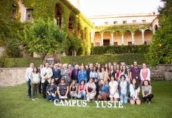 Yuste analiza el fortalecimiento de la identidad europea a través de la educación y la cultura.