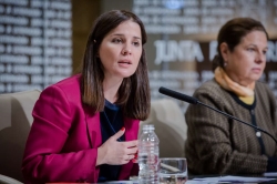 El Consejo de Gobierno aprueba un decreto-ley que permitirá que los empleados públicos perciban la totalidad del salario en caso de enfermedad.