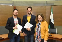 La Diputación y la Federación Extremeña de Folclore presentan las actividades que recorrerán 45 municipios de la provincia.