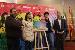 La portavoz de la Junta de Extremadura,ha querido poner en valor el papel de los activistas LGTBI en el año en que se cumplen 40 años de constitución.