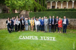 Marcelino Oreja reclama en Yuste una Europa más unida y fiel a sus principios y valores.