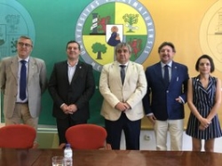 Firmado un acuerdo con los Círculos Empresariales de Cáceres y Plasencia para mejorar la empleabilidad de los alumnos.