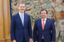 El Rey inicia con el presidente de la Junta de Extremadura su ronda de audiencias con los presidentes autonómicos.-