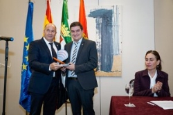 Premio al Desarrollo de las Telecomunicaciones de AEXIT