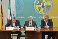 Firmado convenio de colaboración entre la Universidad de Extremadura y la Comisión Islámica de España.
