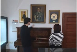 Casa Pedrilla cuenta con un retrato del afamado compositor cacereño Juan Solano Pedrero