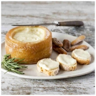 La Torta del Casar se estrena en el Salón del Queso y Productos Lácteos de París