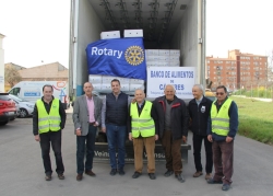 Rotary Cáceres reparte 5.000 kilos de carne destinados a los centros de atención a los necesitados