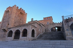Cáceres se promociona como destino turístico fronterizo en un proyecto de Triurbir