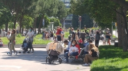 El ayuntamiento recuerda la importancia de no formar grupos de padres y madres y menores de diferentes familias, para protegerles