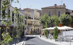 El comercio de Galarza en Cáceres convoca una protesta por la restricción de tráfico