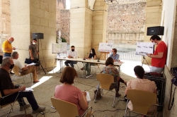 Esther Gutiérrez presenta el nuevo centro PROA de Cáceres