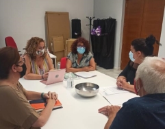 Volver El proyecto 'Ayúdanos a conseguir una sonrisa', de la residencia universitaria con AOEX, se reactiva