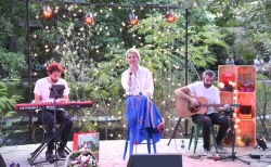 Un concierto de Soraya Arnelas inaugura terraza de verano del Recinto Hípico de Cáceres