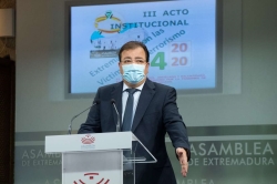 Fernández Vara resalta la necesidad de recordar para honrar la memoria de las víctimas del terrorismo