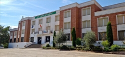«Que nuestros hijos vayan por la tarde a clase les parte en dos»