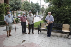 Los mayores se quedan sin actividades de ocio por el parón de los centros en Cáceres