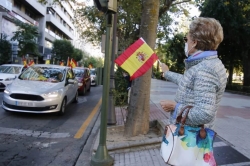 Conductores cacereños se suman a la protesta de Vox contra la gestión del Gobierno