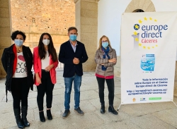 El centro Europe Direct Cáceres recibe subvenciones de la Junta y de la Comisión Europea que garantizan su continuidad en la ciudad