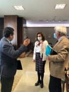 La Junta recibe el apoyo del COADE para impulsar el sector de la construcción mediante la rehabilitación energética de los edificios existentes