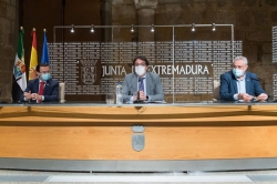 Junta y Diputaciones gestionarán 7,8 millones de euros para paliar efectos de la pandemia en residencias y apoyar a servicios sociales municipales