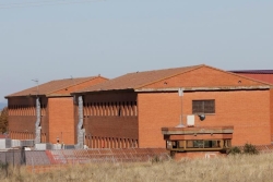Dos positivos en la cárcel obligan a aislar a otros dos funcionarios de prisiones