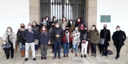 El concejal de Turismo entrega los diplomas a los participantes en los cursos de formación en Covid 19 para el sector turístico