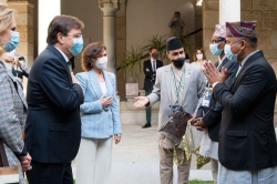 Fernández Vara y Carmen Calvo se reúnen con el presidente de la Asamblea Nacional de Nepal