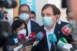 Fernández Vara asegura que los buenos datos de vacunación son fruto de la planificación y los recursos del sistema nacional de salud