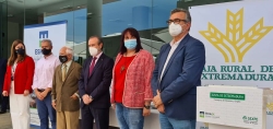 Begoña García reafirma el compromiso de la Junta en potenciar el consumo de productos de la tierra como la Ternera de Extremadura