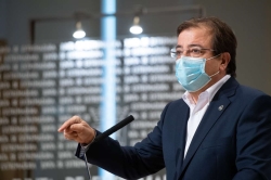 Junta de Extremadura y agentes sociales firman el Pacto por la Artesanía y el Comercio Minorista