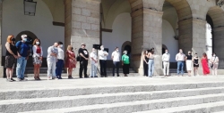 Minuto de silencio en repulsa por los asesinatos de mujeres víctimas de la violencia machista desde el 26 de junio