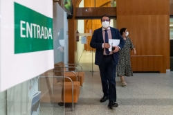 La Junta acuerda nuevas restricciones correspondientes al nivel 2 de alerta sanitaria para frenar el avance de los contagios de covid-19 en la región