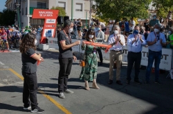 El presidente de la Junta de Extremadura asiste a la salida de la Vuelta Ciclista a España en Navalmoral de la Mata