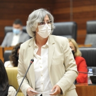 Leire Iglesias subraya la mejora en los servicios ferroviarios y tiempos de viaje que supondrá la instalación de la doble vía en 2022