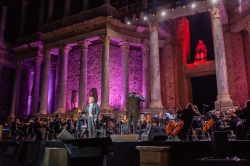 Plácido Domingo sigue recibiendo el fervor y el respeto del público español