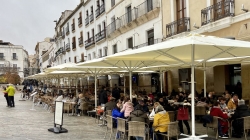El sector servicios acumula el 78% del paro en la ciudad