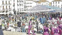 La carpa del Carnaval de Cáceres recibe tres ofertas