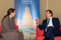 Fernández Vara se reúne en Dubái con la ministra de Cambio Climático y Medio Ambiente de Emiratos Árabes Unidos