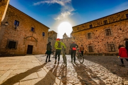 El Ayuntamiento promociona la ciudad como destino para los cicloturistas