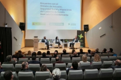 El ministro de Inclusión, Seguridad Social y Migraciones y el presidente de la Junta se reúnen en Mérida con empresarios de la región