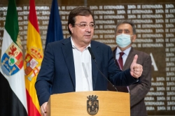 El presidente de la Junta firma el protocolo para celebrar el 9 de mayo el Día de Europa en Extremadura y el aniversario de la Declaración Schuman