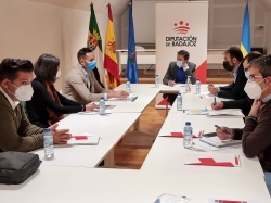 La Diputación de Badajoz aportará una ayuda de 300.000 euros a Ucrania a través de Cruz Roja, Medicos del Mundo y Farmamundi