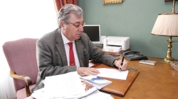 El colegio de abogados crea un turno de oficio para atender a los refugiados