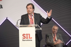 Fernández Vara destaca que la nueva plataforma de alta velocidad permitirá que las mercancías de la región lleguen a todos los puertos de la Península