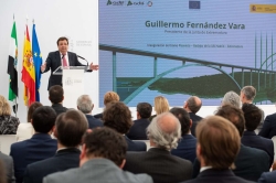 Fernández Vara asegura que la puesta en servicio de la alta velocidad supondrá una gran oportunidad para Extremadura convirtiéndola en una región más