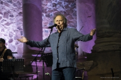 Despedida monumental de Serrat en su segunda noche del STONE&MUSIC Festival