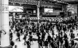 La población activa mayor de 55 años crece un 79% en la última década en Extremadura y supera las 100.000 personas