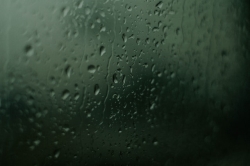La lluvia obliga a suspender el concierto de Lola Índigo en Mérida