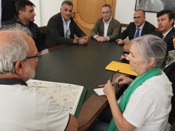 Manuel Martín reitera en Navalmoral de la Mata el apoyo "irrenunciable" de la Junta al soterramiento de las vías
